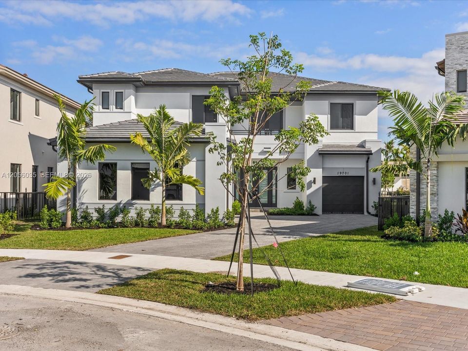 На продажу: $4,195,000 (5 спален, 4 ванн, 4152 Квадратных фут)