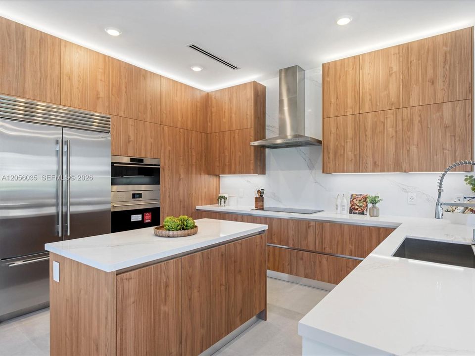На продажу: $4,195,000 (5 спален, 4 ванн, 4152 Квадратных фут)