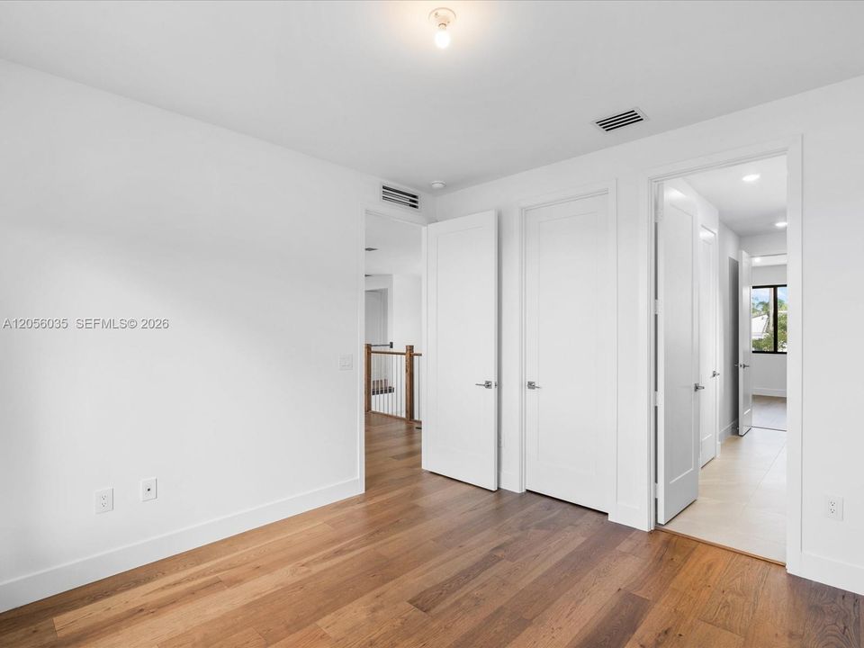 На продажу: $4,195,000 (5 спален, 4 ванн, 4152 Квадратных фут)