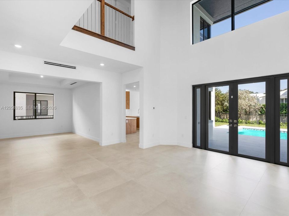 На продажу: $4,195,000 (5 спален, 4 ванн, 4152 Квадратных фут)