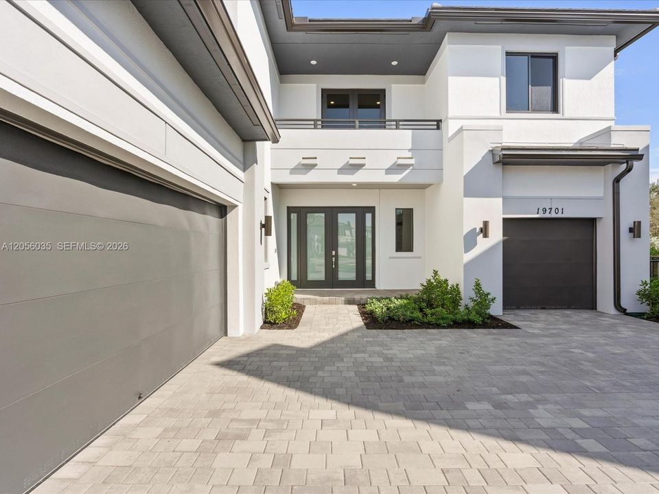 На продажу: $4,195,000 (5 спален, 4 ванн, 4152 Квадратных фут)