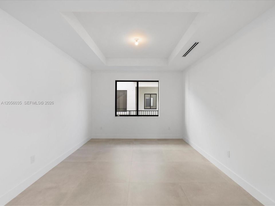 На продажу: $4,195,000 (5 спален, 4 ванн, 4152 Квадратных фут)