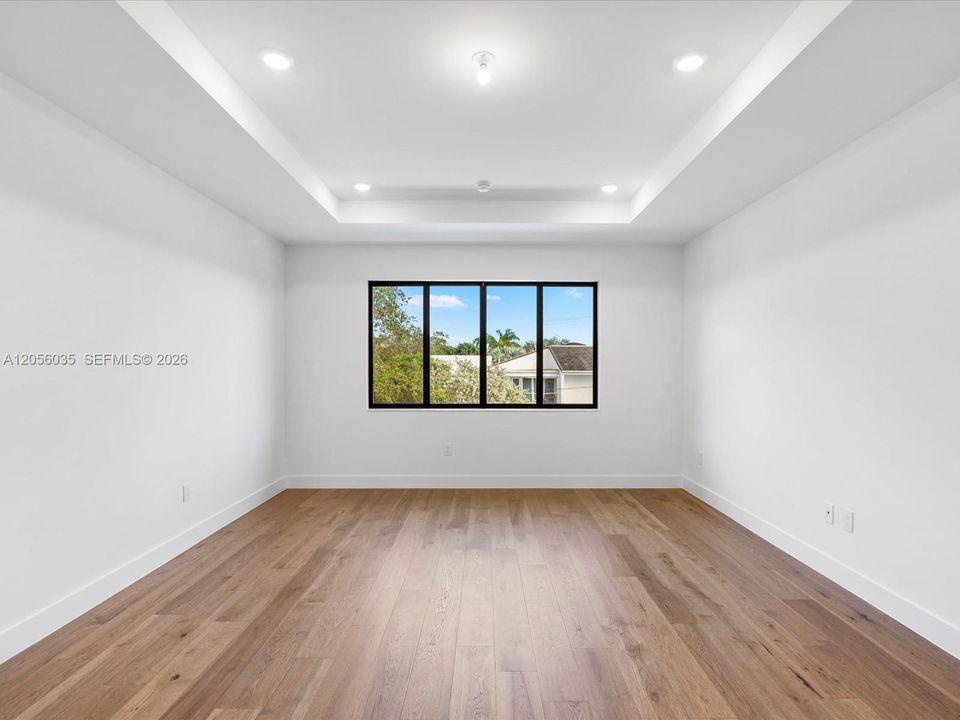 На продажу: $4,195,000 (5 спален, 4 ванн, 4152 Квадратных фут)