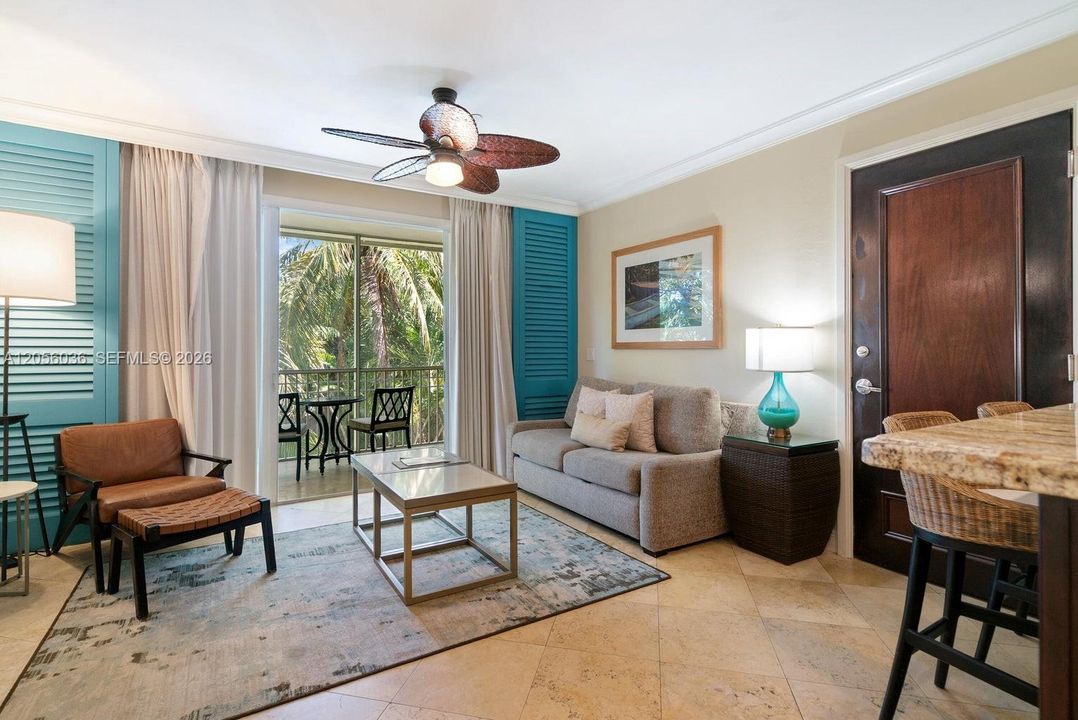 For Sale: $649,000 (1 beds, 1 baths, 550 Square Feet)