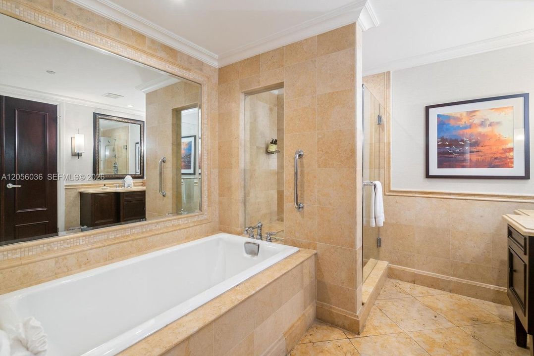 For Sale: $649,000 (1 beds, 1 baths, 550 Square Feet)