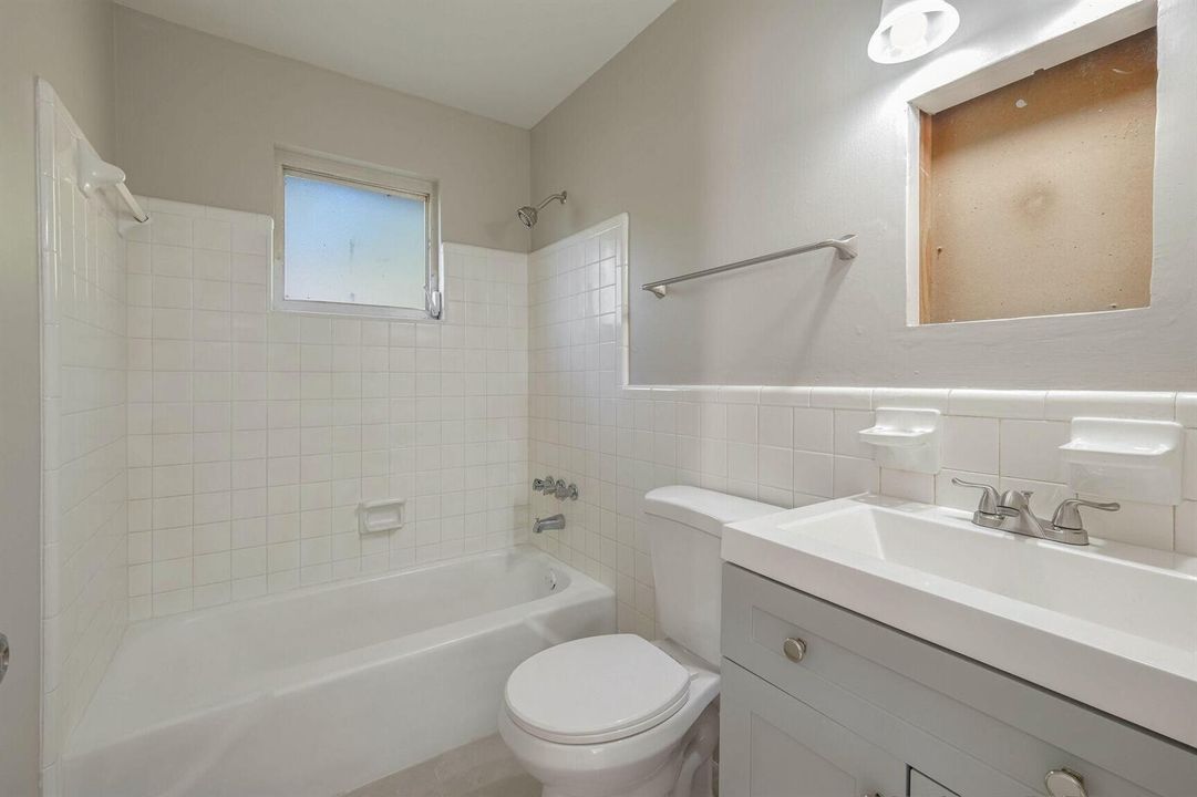 _08-0012--0012