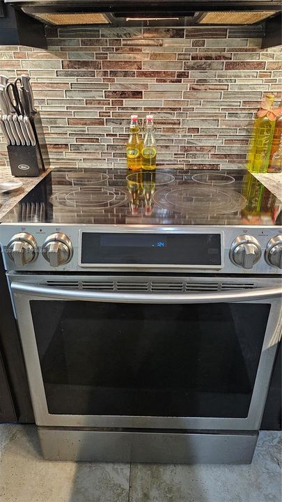 На продажу: $369,000 (2 спален, 2 ванн, 1184 Квадратных фут)