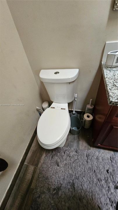 На продажу: $369,000 (2 спален, 2 ванн, 1184 Квадратных фут)