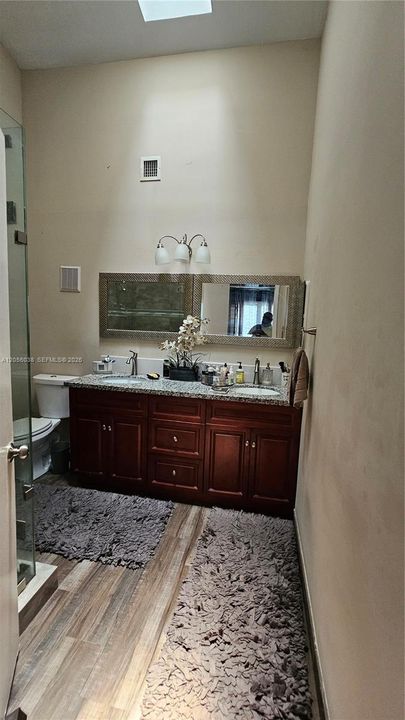 На продажу: $369,000 (2 спален, 2 ванн, 1184 Квадратных фут)