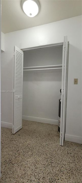 For Rent: $1,550 (1 beds, 1 baths, 550 Square Feet)