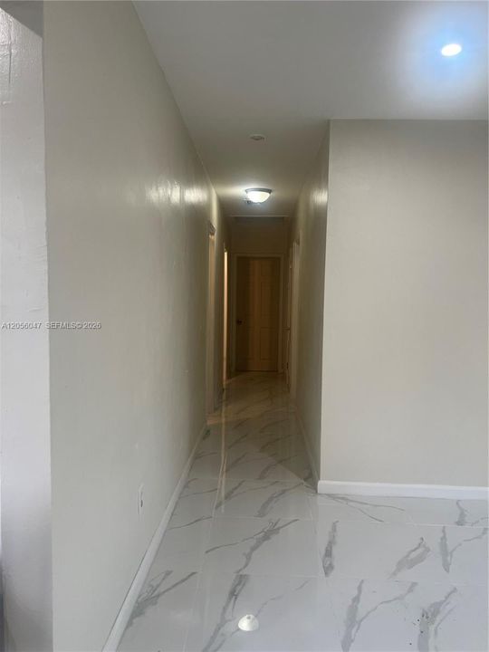 En Venta: $590,000 (3 camas, 2 baños, 1008 Pies cuadrados)