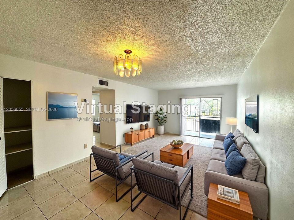 For Rent: $1,900 (2 beds, 1 baths, 910 Square Feet)
