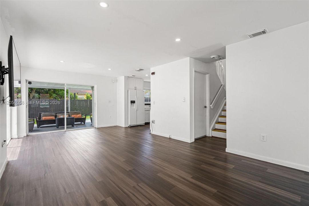 En Renta: $3,700 (4 camas, 2 baños, 1567 Pies cuadrados)