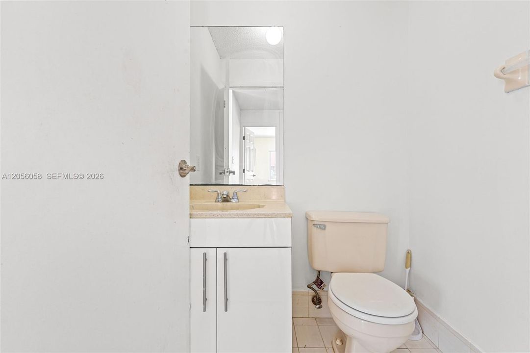 En Renta: $3,700 (4 camas, 2 baños, 1567 Pies cuadrados)