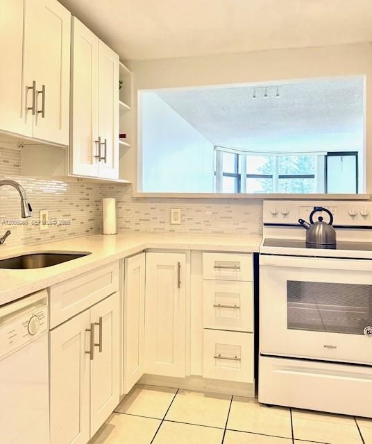 На продажу: $235,000 (1 спален, 1 ванн, 913 Квадратных фут)