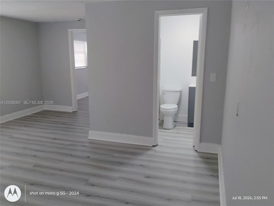 В аренду: $2,250 (4 спален, 2 ванн, 5068 Квадратных фут)