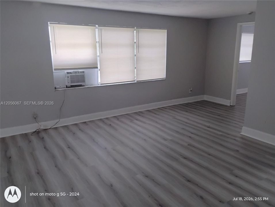 В аренду: $2,250 (4 спален, 2 ванн, 5068 Квадратных фут)