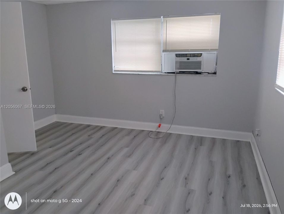 В аренду: $2,250 (4 спален, 2 ванн, 5068 Квадратных фут)