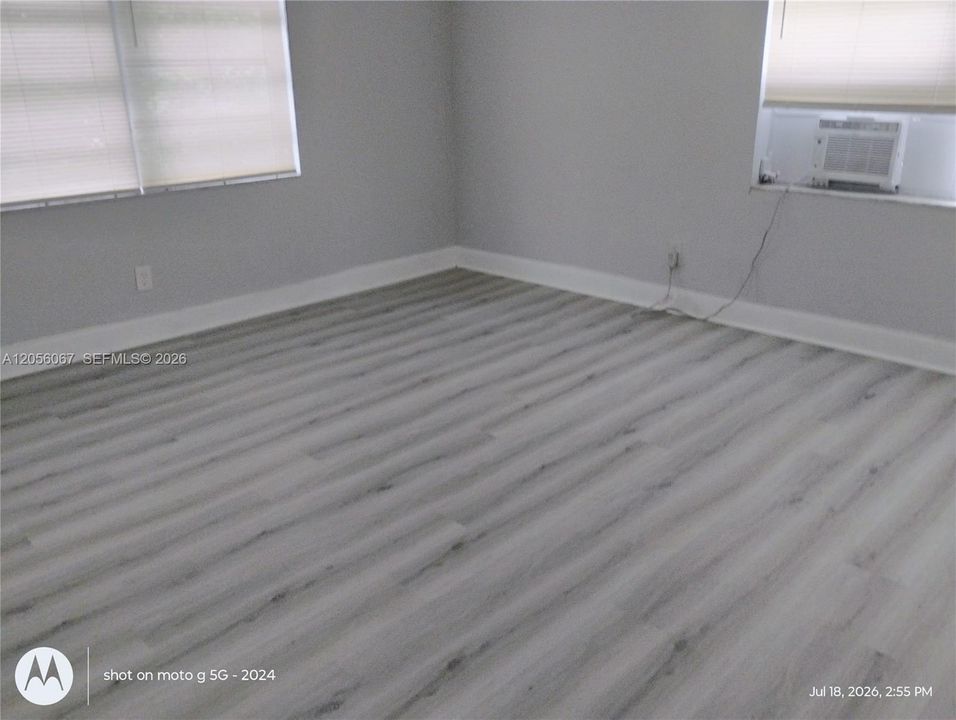 В аренду: $2,250 (4 спален, 2 ванн, 5068 Квадратных фут)