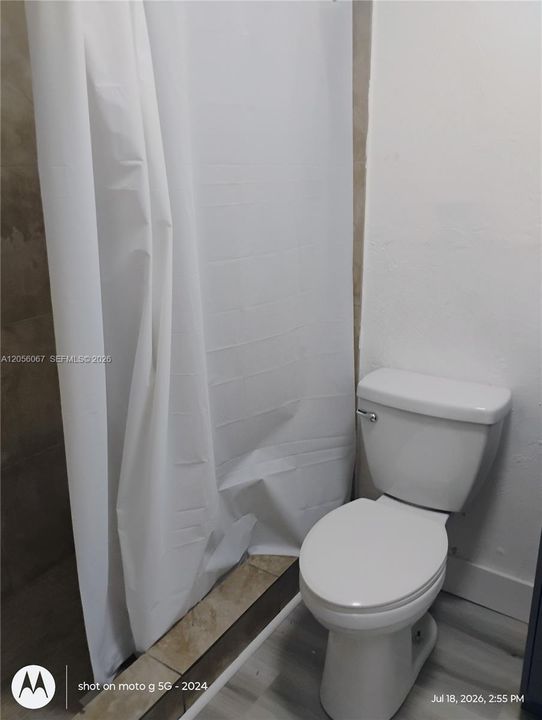 В аренду: $2,250 (4 спален, 2 ванн, 5068 Квадратных фут)