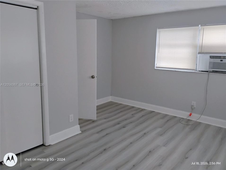 В аренду: $2,250 (4 спален, 2 ванн, 5068 Квадратных фут)
