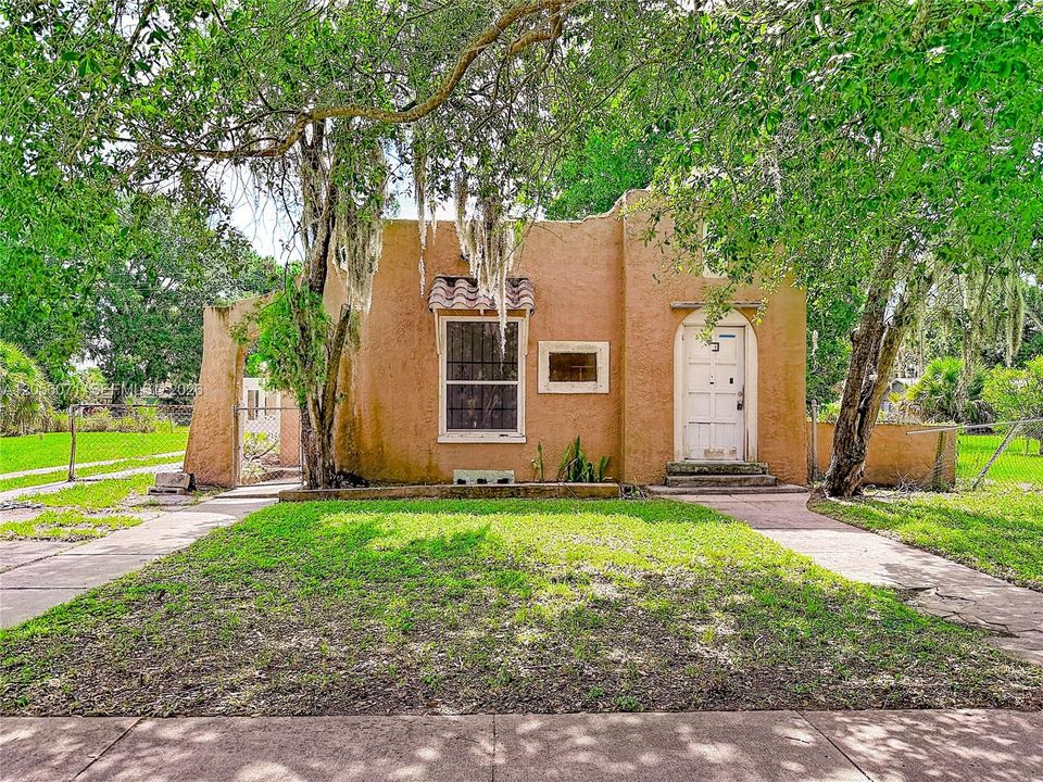 En Venta: $174,900 (3 camas, 1 baños, 0 Pies cuadrados)