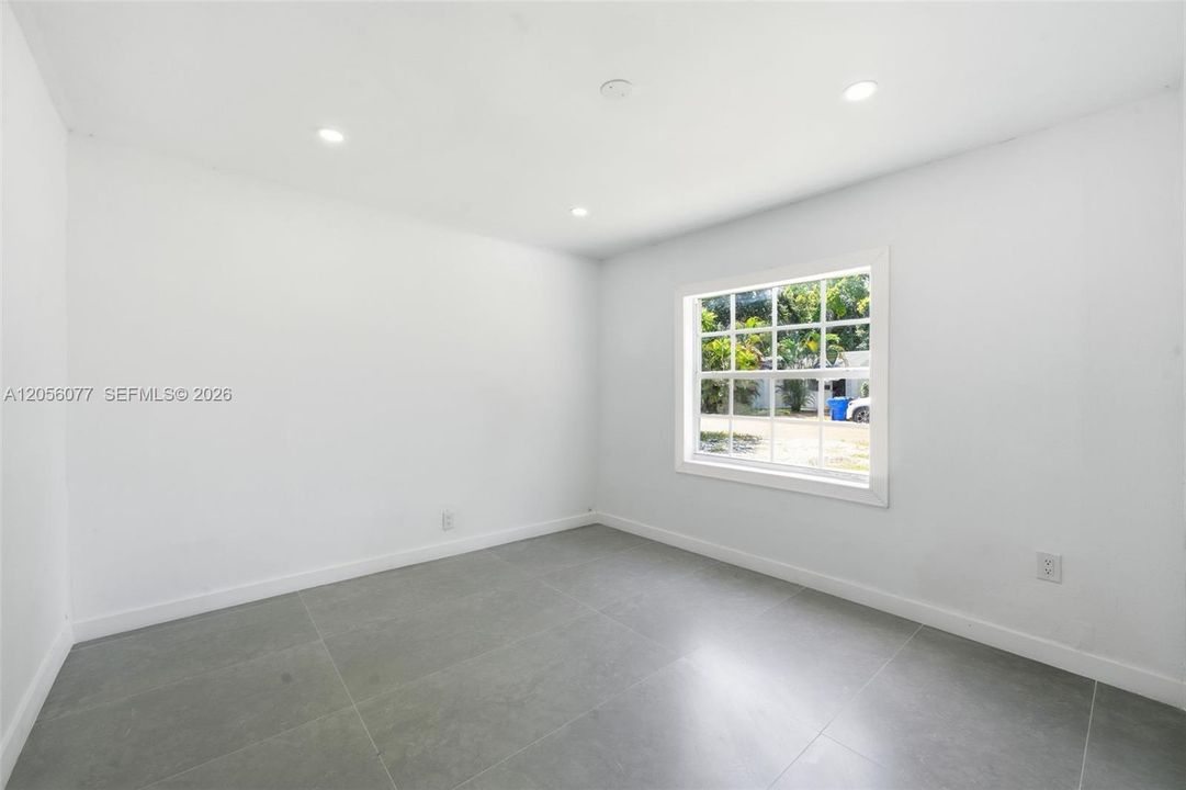 For Rent: $3,100 (3 beds, 2 baths, 1200 Square Feet)