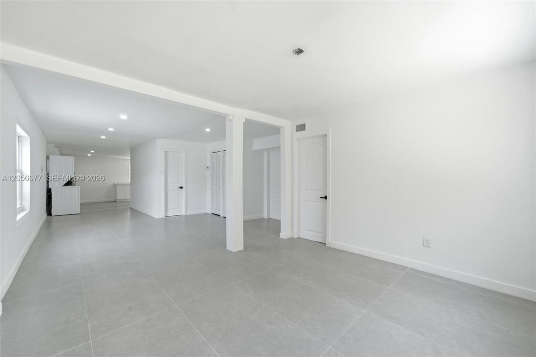 For Rent: $3,100 (3 beds, 2 baths, 1200 Square Feet)