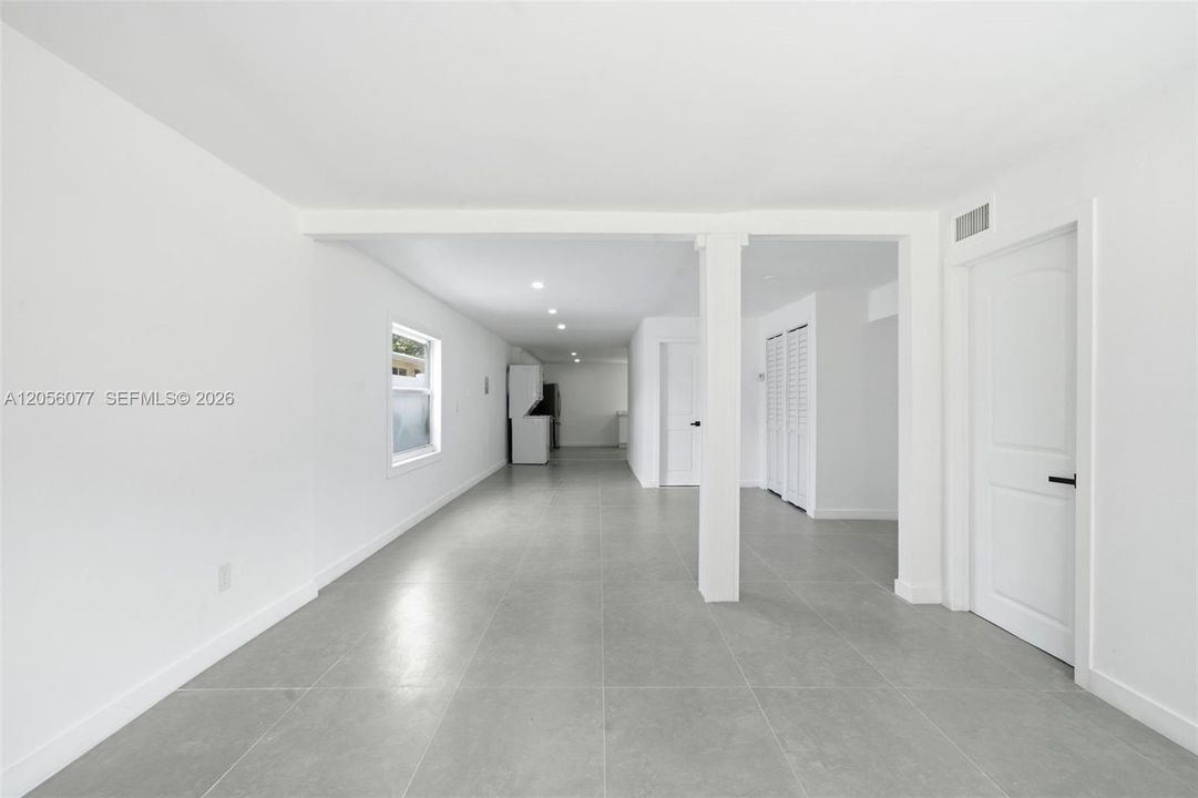 For Rent: $3,100 (3 beds, 2 baths, 1200 Square Feet)