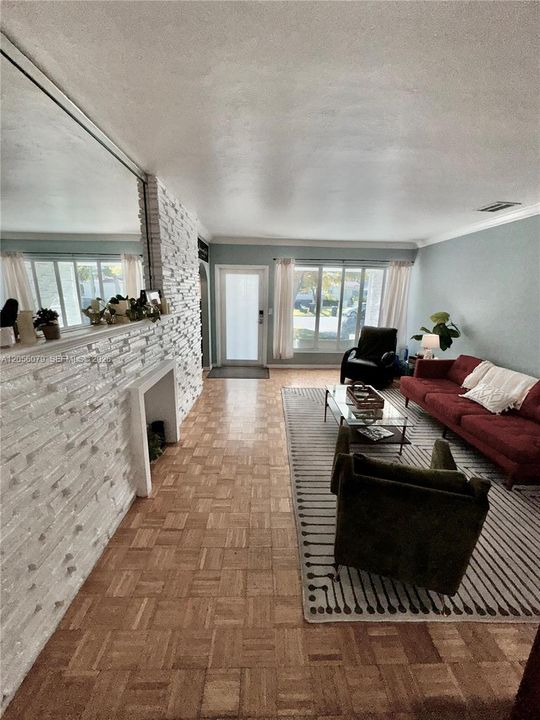 En Renta: $6,700 (3 camas, 2 baños, 1532 Pies cuadrados)