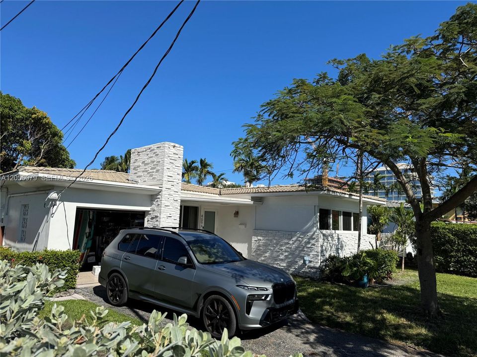 En Renta: $6,700 (3 camas, 2 baños, 1532 Pies cuadrados)