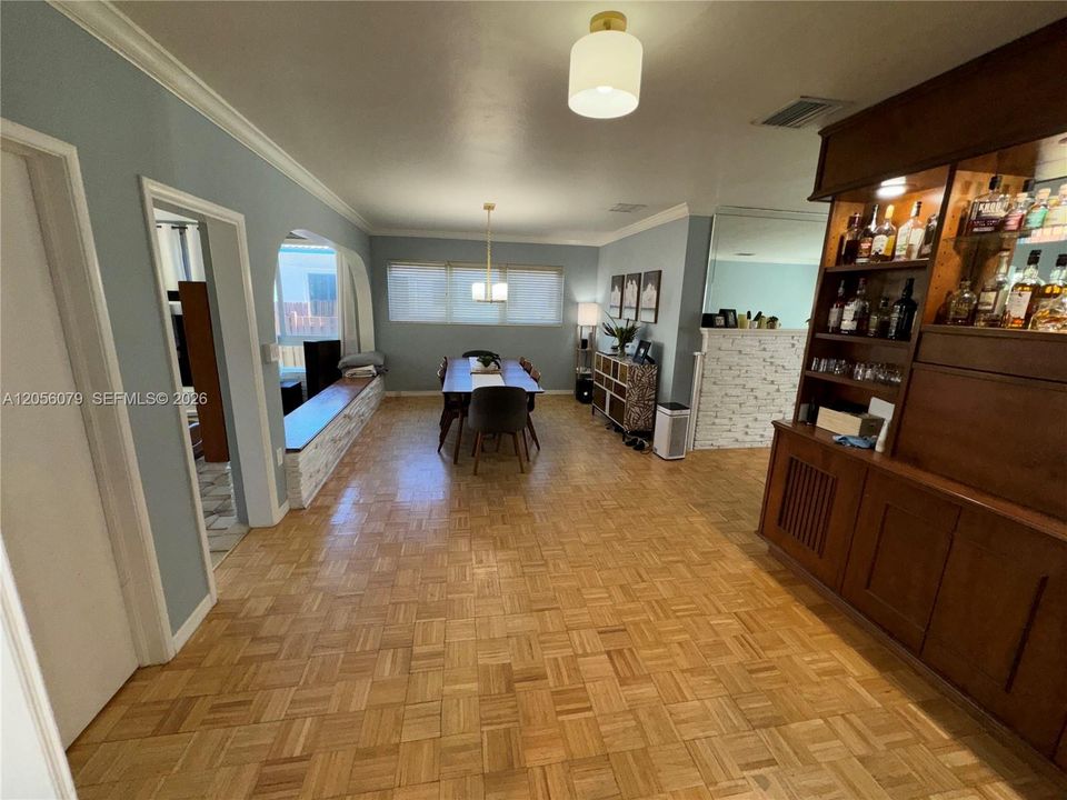 En Renta: $6,700 (3 camas, 2 baños, 1532 Pies cuadrados)
