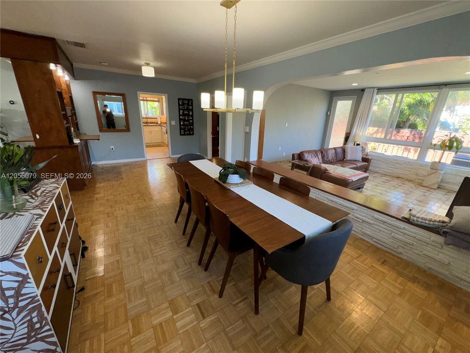 En Renta: $6,700 (3 camas, 2 baños, 1532 Pies cuadrados)