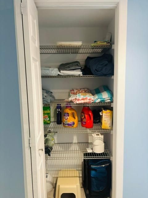 503 Hallway utl closet