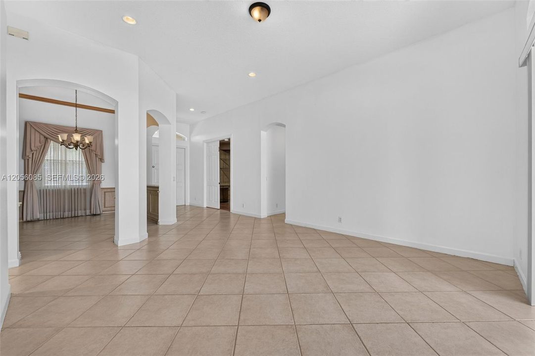 En Renta: $5,795 (4 camas, 3 baños, 3119 Pies cuadrados)