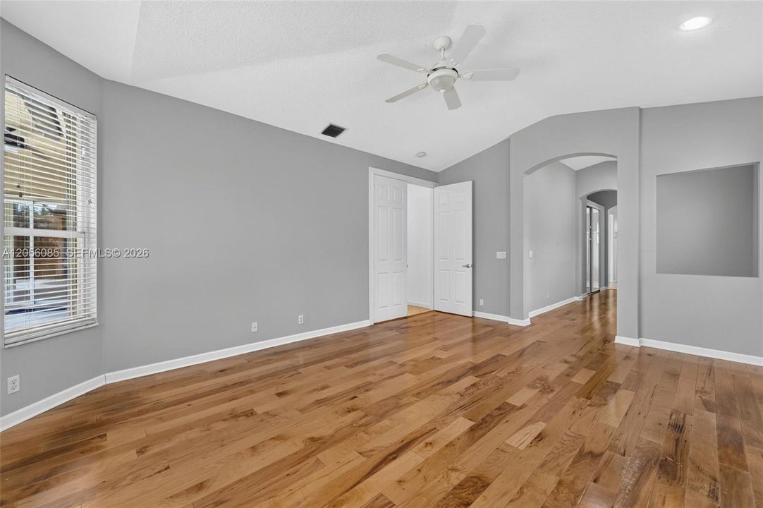 En Renta: $5,795 (4 camas, 3 baños, 3119 Pies cuadrados)