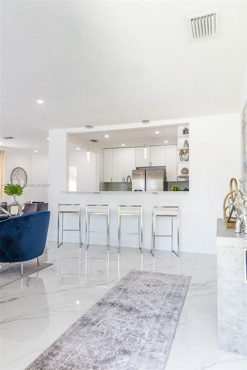 For Sale: $575,000 (4 beds, 3 baths, 1732 Square Feet)