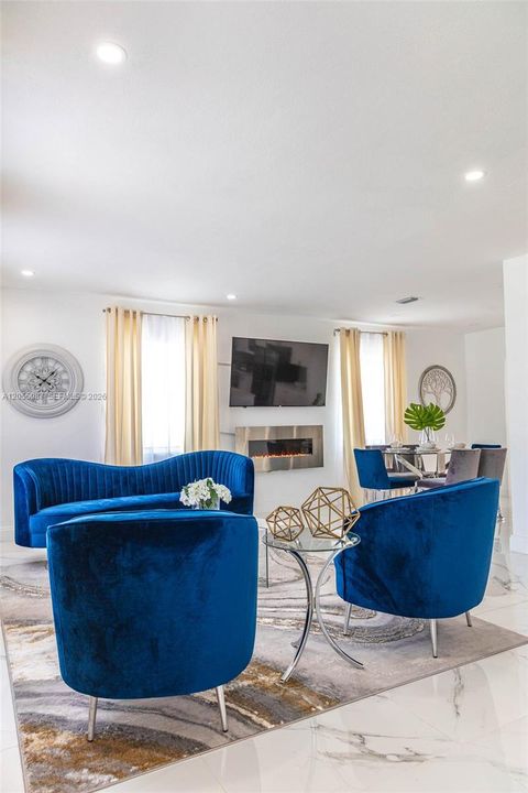 For Sale: $575,000 (4 beds, 3 baths, 1732 Square Feet)