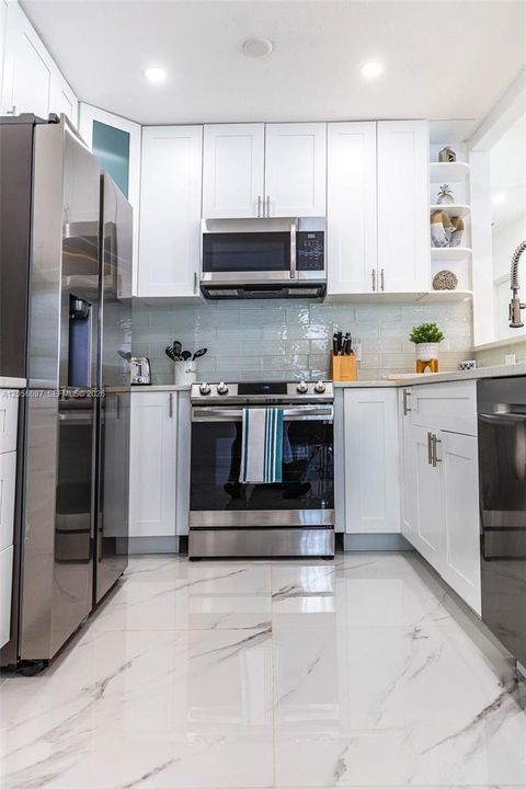 For Sale: $575,000 (4 beds, 3 baths, 1732 Square Feet)