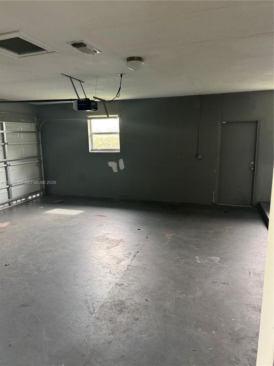 For Sale: $445,000 (3 beds, 2 baths, 1719 Square Feet)