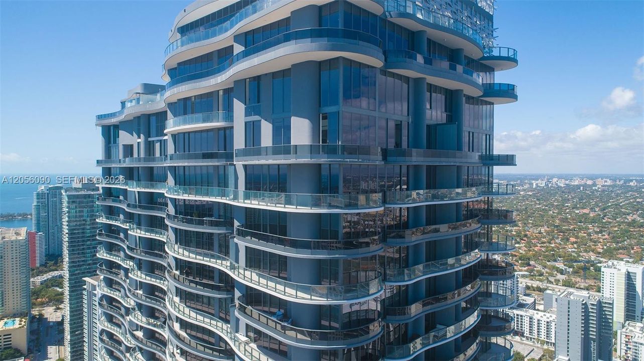 En Venta: $1,535,000 (2 camas, 2 baños, 1397 Pies cuadrados)