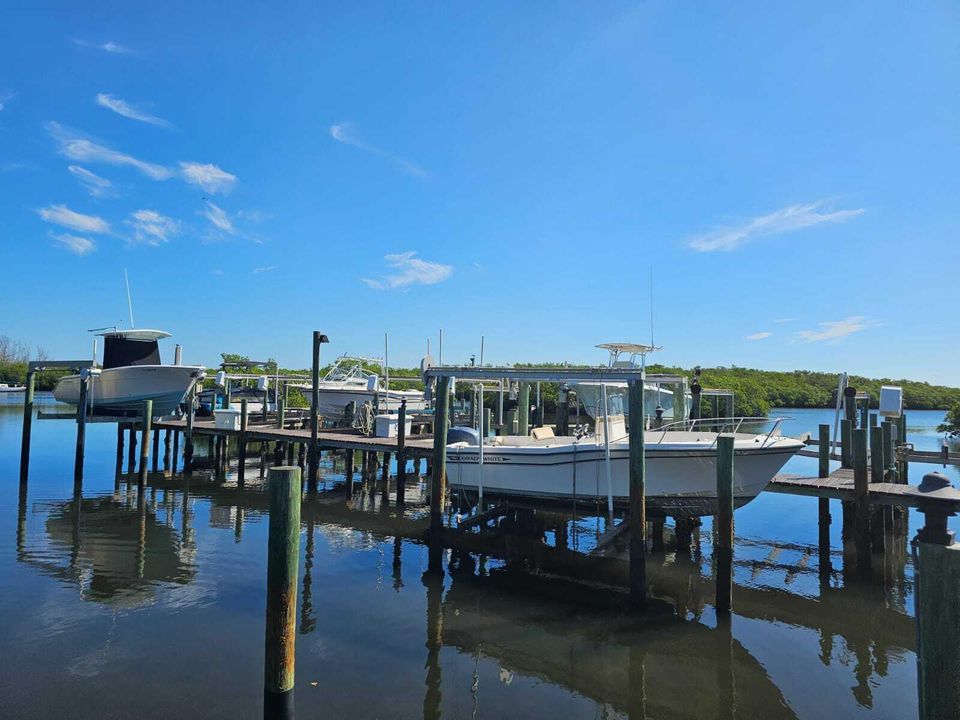 Boat Lift Front