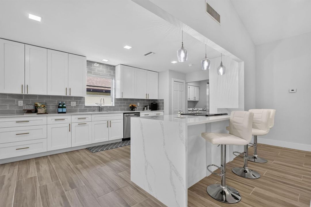 BRIGHT OPEN KITCHEN