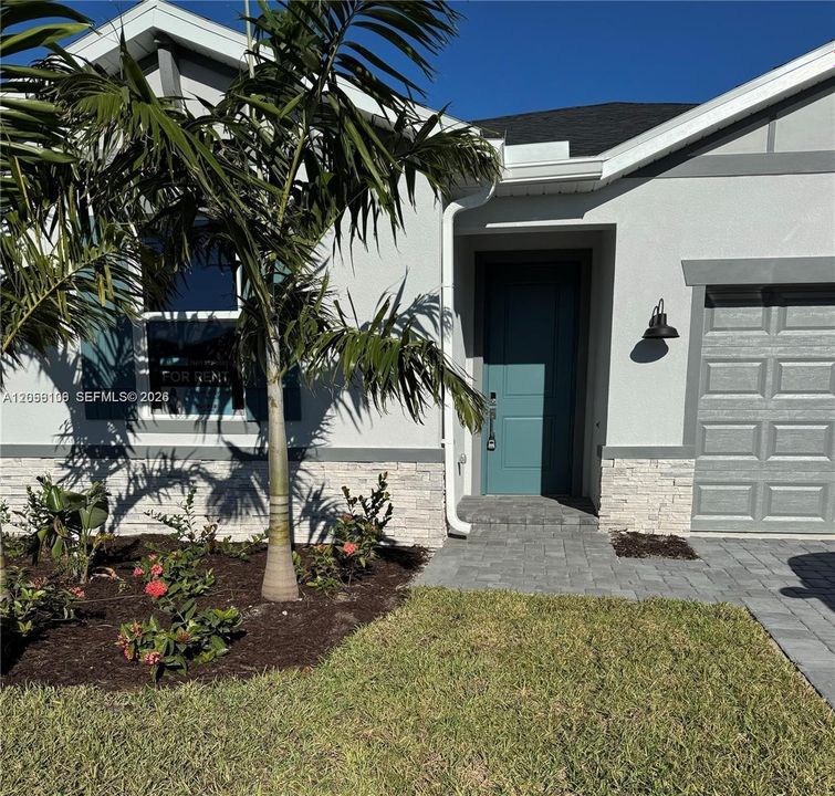 For Sale: $400,000 (3 beds, 2 baths, 1654 Square Feet)