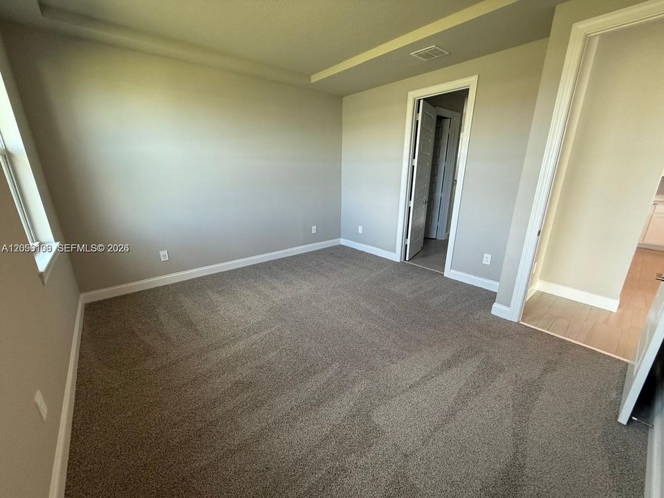 For Sale: $400,000 (3 beds, 2 baths, 1654 Square Feet)