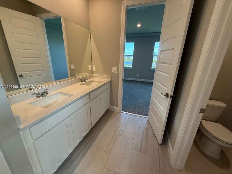 For Sale: $400,000 (3 beds, 2 baths, 1654 Square Feet)