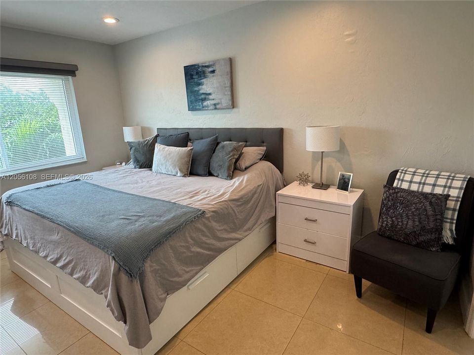 For Sale: $380,500 (3 beds, 2 baths, 1172 Square Feet)