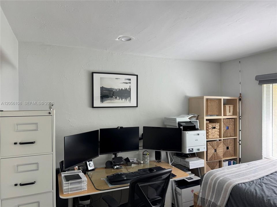 For Sale: $380,500 (3 beds, 2 baths, 1172 Square Feet)