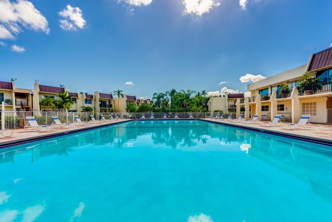 For Sale: $380,500 (3 beds, 2 baths, 1172 Square Feet)