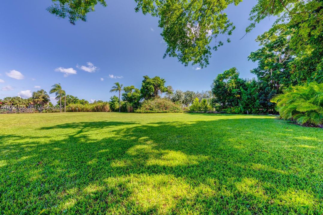 For Sale: $380,500 (3 beds, 2 baths, 1172 Square Feet)